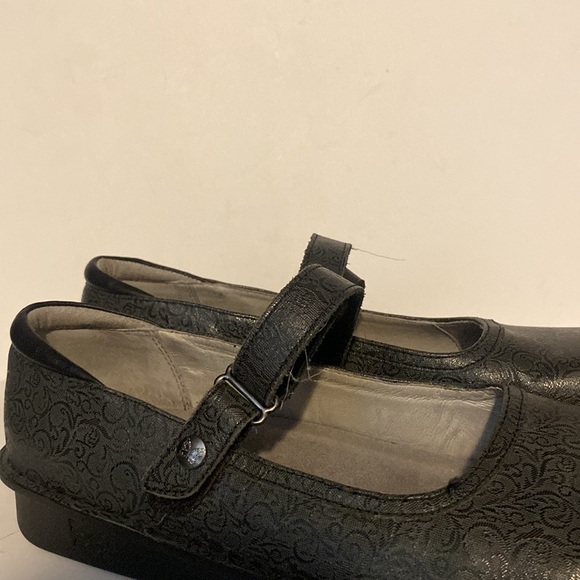 Alegria Grey Floral Embossed Leather Mary Jane Clogs - Picture 3 of 8
